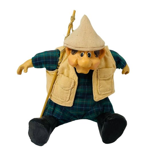 Russ Berrie Country Folks Wade the Fisherman Kathleen Kelly Critter 7" - Picture 1 of 2